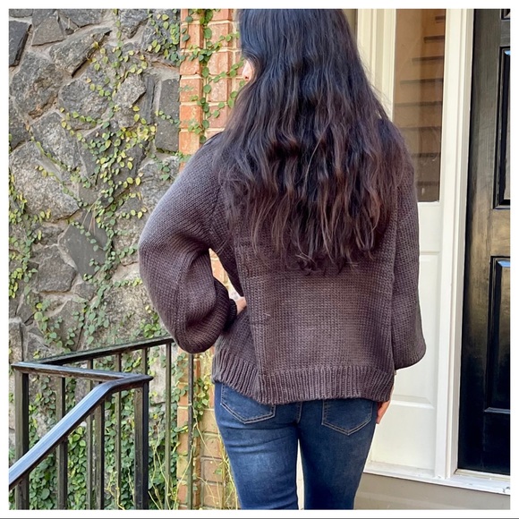 Chunky cable knit turtle neck sweater - Picture 7 of 9